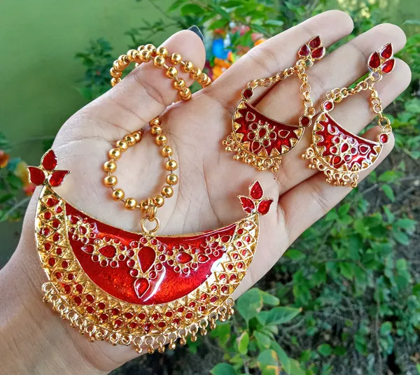 Assamese_Traditional_Gold_Plated_Red_Colour_Joonbiri_Chain_Jewellery_Set_For_Women_&_Girl